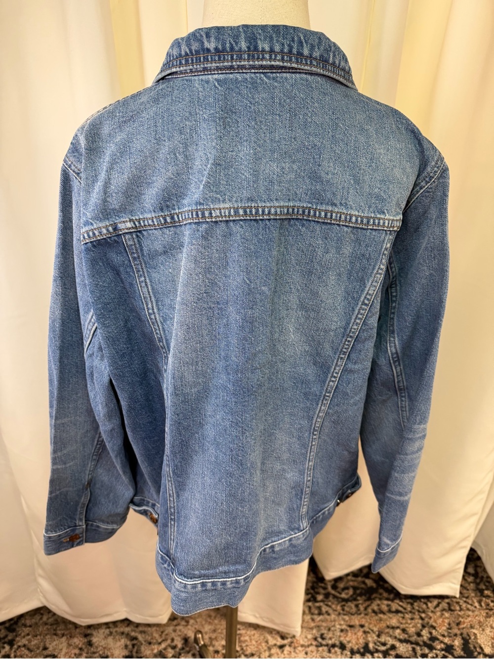 NWT Madewell ‘The Jean Jacket’ in “Pinter” Wash Plus Size 3X ASO Duchess Meghan - Picture 13 of 16